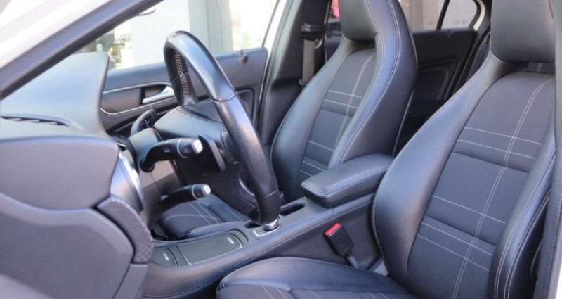Mercedes Classe A 200 2.2 200d 136 SENSATION BVA CARPLAY CAMERA 2016 - photo n°5 Mercedes Classe A 200 2.2 200d 136 SENSATION BVA CARPLAY CAMERA  occasion à Jouy-aux-arches - photo n°5