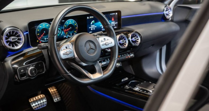 Mercedes Classe A 200 200 AMG Line 163ch 7G-DCT - Pack Premium Plus / Historique c 2019 - photo n°3 Mercedes Classe A 200 200 AMG Line 163ch 7G-DCT - Pack Premium Plus / Historique c  occasion à Puget sur Argens - photo n°3