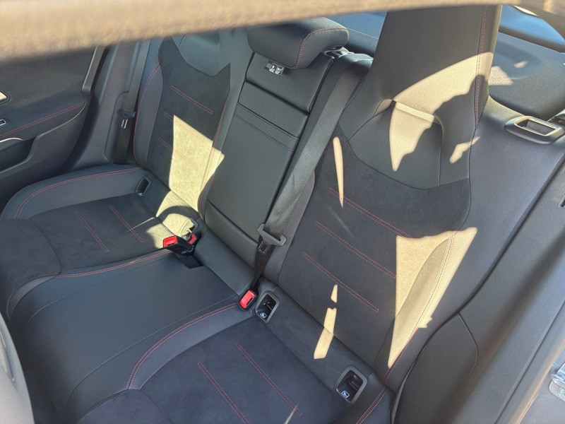 Mercedes Classe A 200 200 d AMG Line  occasion  SISTERON - photo n13