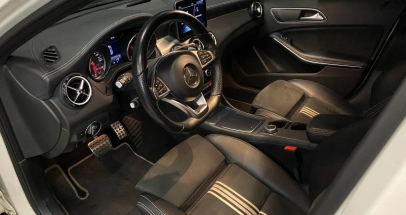 Mercedes Classe A 200 200 WhiteArt Edition 156Ch Pack AMG  occasion  Chazay-d'azergues - photo n7