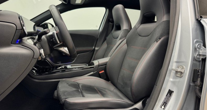 Mercedes Classe A 200 AMG Line Premium 163 ch / MultiBeam / Caméra / TO / Gara 2024 - photo n°6 Mercedes Classe A 200 AMG Line Premium 163 ch / MultiBeam / Caméra / TO / Gara  occasion à GLEIZE - photo n°6