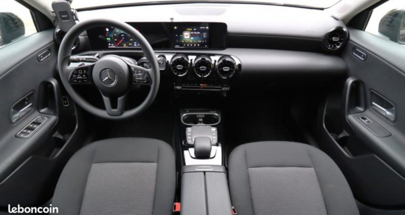 Mercedes Classe A 250 E 1.3 218 CH PHEV HYBRID BUSINESS LINE 8G-DCT BVA GARANT 2021 - photo n°4 Mercedes Classe A 250 E 1.3 218 CH PHEV HYBRID BUSINESS LINE 8G-DCT BVA GARANT  occasion à Bourgoin-Jallieu - photo n°4