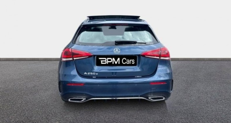 Mercedes Classe A 250 e 160+102ch AMG Line 8G-DCT 8cv 2022 - photo n°4 Mercedes Classe A 250 e 160+102ch AMG Line 8G-DCT 8cv  occasion à Bourges - photo n°4