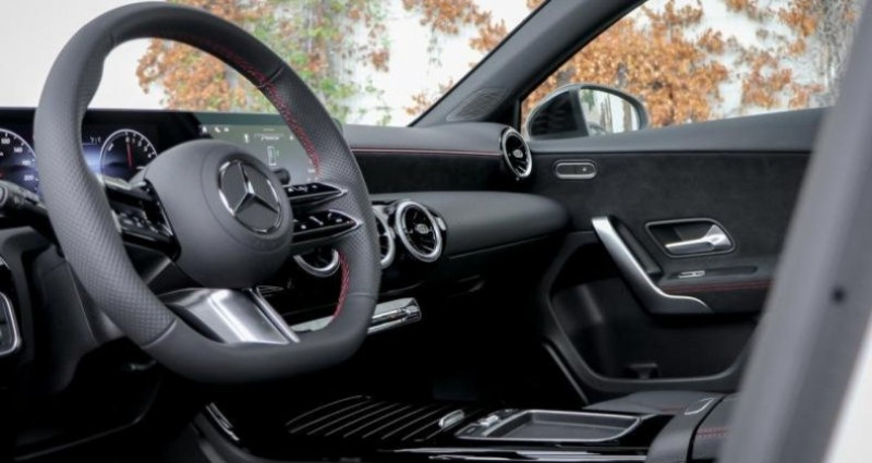 Mercedes Classe A 250 e Hybrid EQ 163+109ch Star Edition 8G-DCT 2025 - photo n°4 Mercedes Classe A 250 e Hybrid EQ 163+109ch Star Edition 8G-DCT  occasion à MONACO - photo n°4
