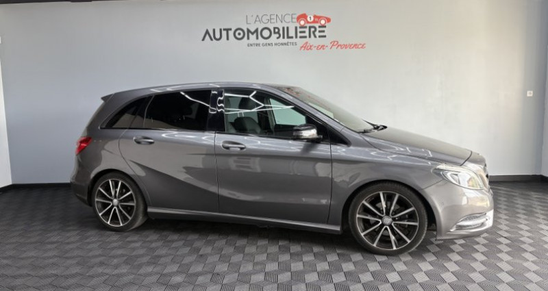 Mercedes Classe B 180 1.8 180 CDI Finition Sport 109 CV 2012 - photo n°2 Mercedes Classe B 180 1.8 180 CDI Finition Sport 109 CV  occasion à Venelles - photo n°2