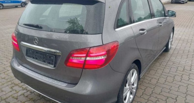 Mercedes Classe B 180 180 122 ch 7-G DCT Urban 2017 - photo n°4 Mercedes Classe B 180 180 122 ch 7-G DCT Urban  occasion à MERTZWILLER - photo n°4