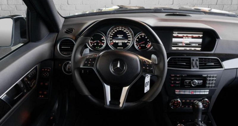 Mercedes Classe C 63 AMG 63 AMG A 2012 - photo n°6 Mercedes Classe C 63 AMG 63 AMG A  occasion à Dieudonné - photo n°6