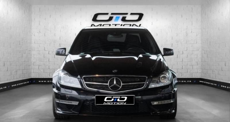 Mercedes Classe C 63 AMG 63 AMG A 2012 - photo n°2 Mercedes Classe C 63 AMG 63 AMG A  occasion à Dieudonné - photo n°2