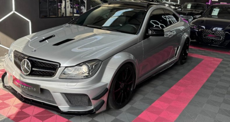 Mercedes Classe C C63 AMG Performance 487 ch ~ KIT Blackseries ~ Toit ouvrant  2012 - photo n°2 Mercedes Classe C C63 AMG Performance 487 ch ~ KIT Blackseries ~ Toit ouvrant   occasion à MANOSQUE - photo n°2