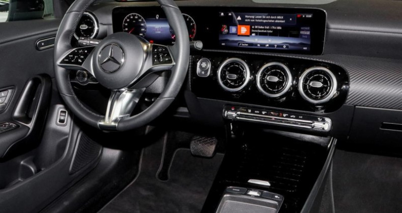 Mercedes Classe CLA Shooting brake 180  - photo n°7 Mercedes Classe CLA Shooting brake 180  occasion à LEIMBACH - photo n°7
