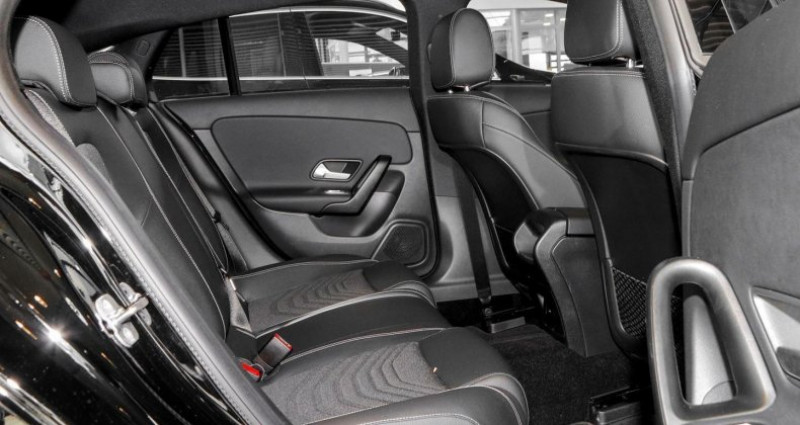Mercedes Classe CLA Shooting brake 180  - photo n°6 Mercedes Classe CLA Shooting brake 180  occasion à LEIMBACH - photo n°6