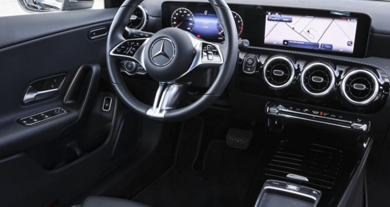 Mercedes Classe CLA Shooting brake 180  - photo n°6 Mercedes Classe CLA Shooting brake 180  occasion à LEIMBACH - photo n°6