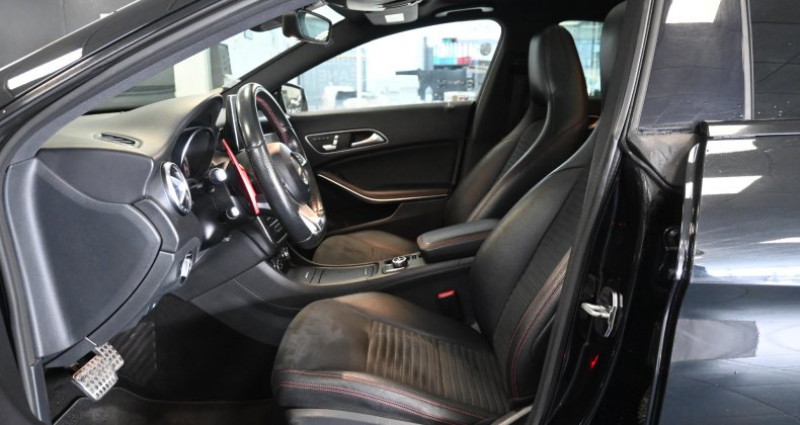 Mercedes Classe CLA Shooting brake 220 CDI Fascination 7-G DCT A 2015 - photo n°7 Mercedes Classe CLA Shooting brake 220 CDI Fascination 7-G DCT A  occasion à ST SATURNIN - photo n°7