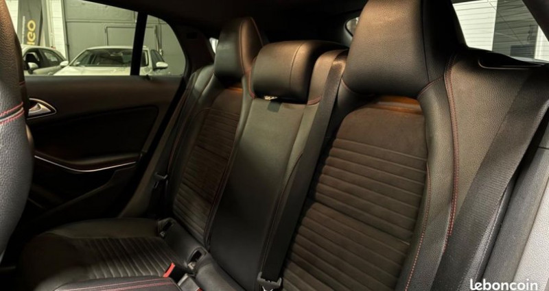 Mercedes Classe CLA Shooting brake Classe 2.2 220 CDI 177 FASCINATION AMG 7G-DCT BVA 2015 - photo n°7 Mercedes Classe CLA Shooting brake Classe 2.2 220 CDI 177 FASCINATION AMG 7G-DCT BVA  occasion à Montélimar - photo n°7