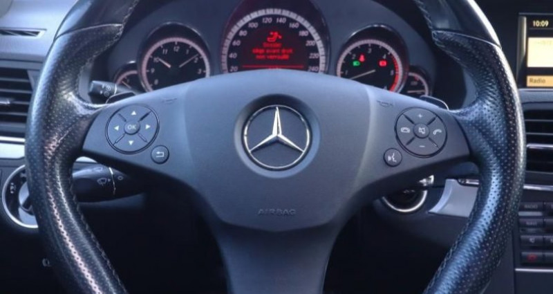 Mercedes Classe E 350 COUPE 3.0 350 CDI 230 CH BLUEEFFICIENCY EXECUTIVE 7G-TRONIC  2010 - photo n°5 Mercedes Classe E 350 COUPE 3.0 350 CDI 230 CH BLUEEFFICIENCY EXECUTIVE 7G-TRONIC   occasion à Bourgoin-Jallieu - photo n°5