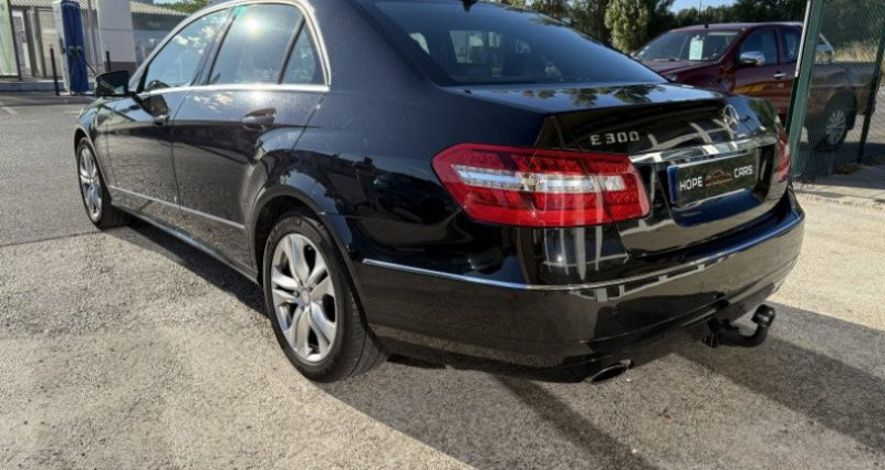 Mercedes Classe E 300 CDI BE AVANTGARDE EX 7GTRO 2011 - photo n°2 Mercedes Classe E 300 CDI BE AVANTGARDE EX 7GTRO  occasion à FUVEAU - photo n°2