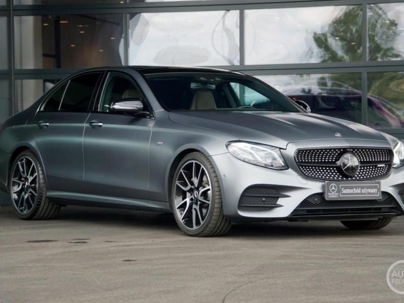 Mercedes Classe E 4Matic+ Lim.   Panorama / Burmester 2021 - photo n°8 Mercedes Classe E 4Matic+ Lim.   Panorama / Burmester  occasion à L'Union - photo n°8