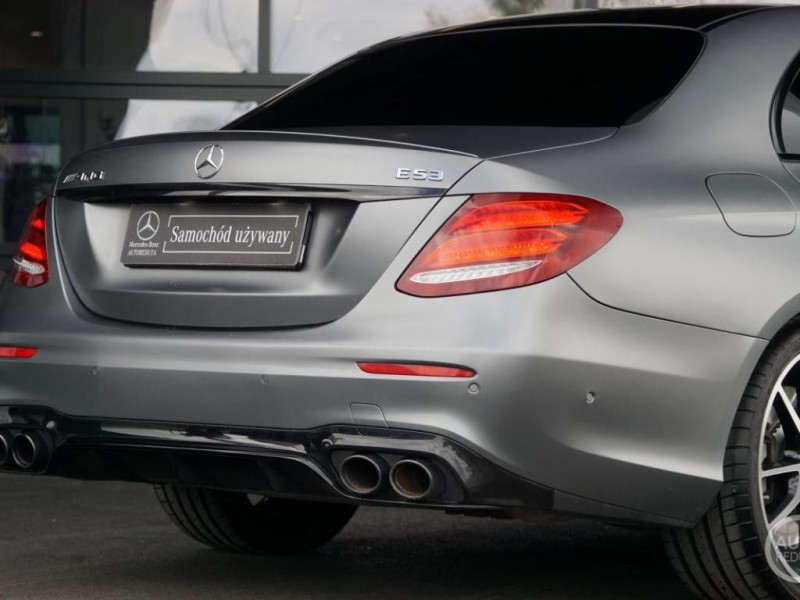 Mercedes Classe E 4Matic+ Lim.   Panorama / Burmester 2021 - photo n°10 Mercedes Classe E 4Matic+ Lim.   Panorama / Burmester  occasion à L'Union - photo n°10