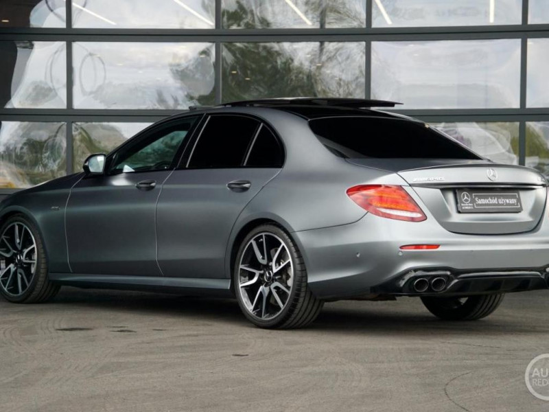 Mercedes Classe E 4Matic+ Lim.   Panorama / Burmester 2021 - photo n°4 Mercedes Classe E 4Matic+ Lim.   Panorama / Burmester  occasion à L'Union - photo n°4