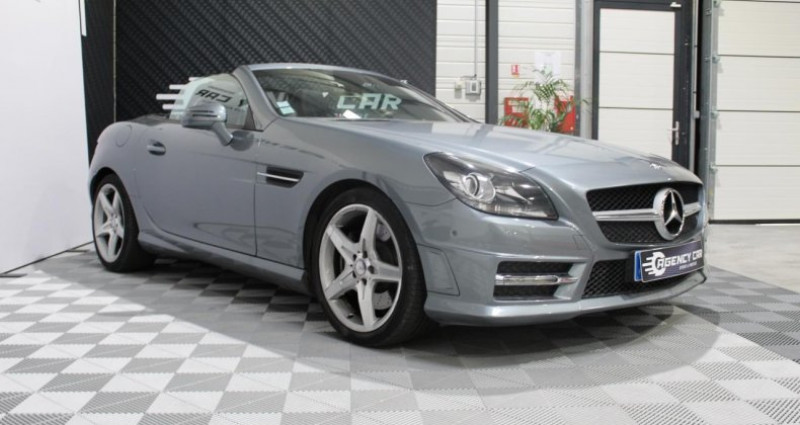 Mercedes Classe SLK 200 200 BlueEfficiency COUPE CABRIOLET - BM 172 . 2011 - photo n°2 Mercedes Classe SLK 200 200 BlueEfficiency COUPE CABRIOLET - BM 172 .  occasion à Venelles - photo n°2