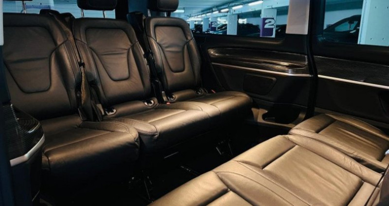 Mercedes Classe V 220 D EXTRA-LONG AVANTGARDE 9G-TRONIC 2023 - photo n°7 Mercedes Classe V 220 D EXTRA-LONG AVANTGARDE 9G-TRONIC  occasion à Asnières Sur Seine - photo n°7