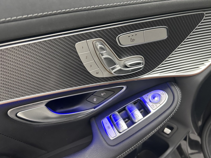Mercedes EQC 400 4MATIC AMG line 2022 - photo n°18 Mercedes EQC 400 4MATIC AMG line  occasion à Gières - photo n°18