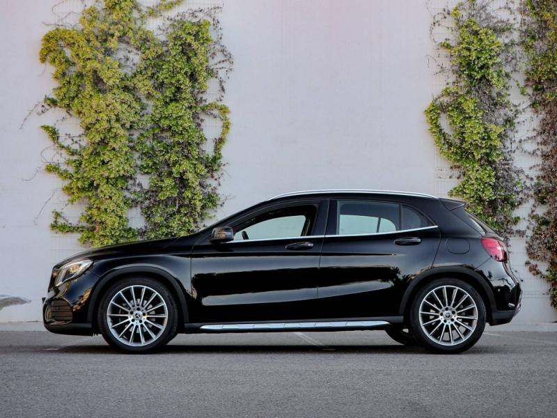 Mercedes GLA 136ch Inspiration 4Matic 7G-DCT  occasion à MONACO - photo n°8