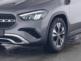 Mercedes GLA 180 BVA  occasion  Beaupuy - photo n4