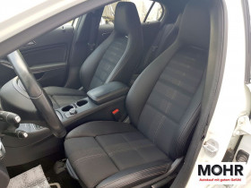 Mercedes GLA 180 BVM  occasion  Beaupuy - photo n6