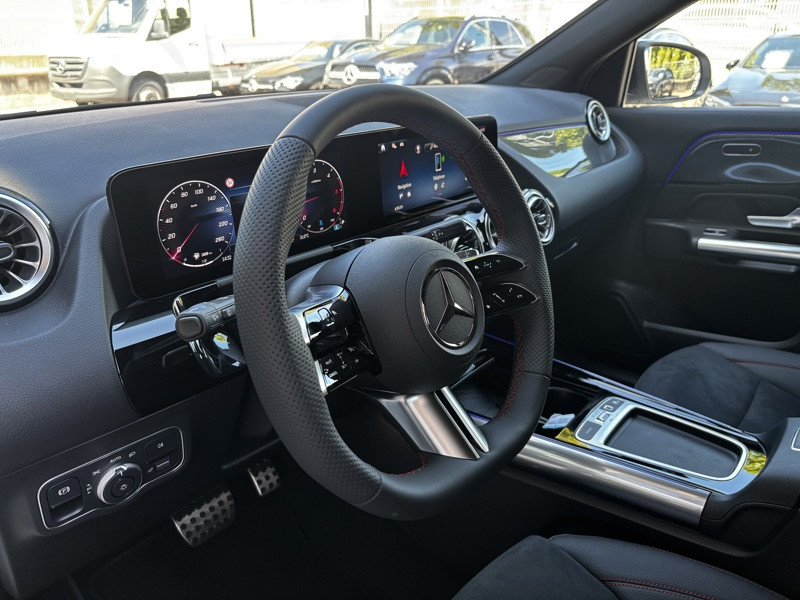 Mercedes GLA 180 d AMG Line 2025 - photo n°2 Mercedes GLA 180 d AMG Line  occasion à MANOSQUE - photo n°2