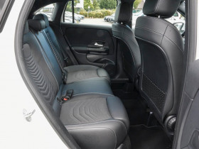 Mercedes GLA 200 BVA  occasion  Beaupuy - photo n7