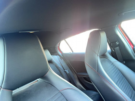 Mercedes GLA GLA 200 7-G DCT Fascination 5p  occasion  Lescure-d'Albigeois - photo n19