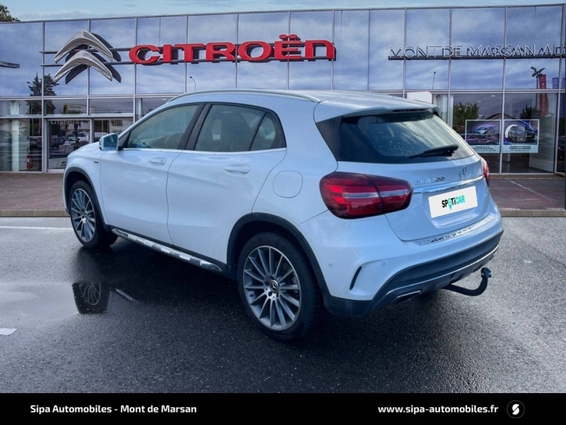 Mercedes GLA GLA 200 7-G DCT Starlight Edition 5p 2018 - photo n°8 Mercedes GLA GLA 200 7-G DCT Starlight Edition 5p  occasion à Mont-de-Marsan - photo n°8