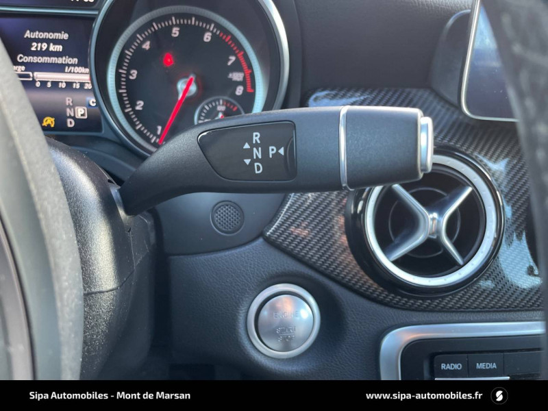 Mercedes GLA GLA 200 7-G DCT Starlight Edition 5p 2018 - photo n°17 Mercedes GLA GLA 200 7-G DCT Starlight Edition 5p  occasion à Mont-de-Marsan - photo n°17