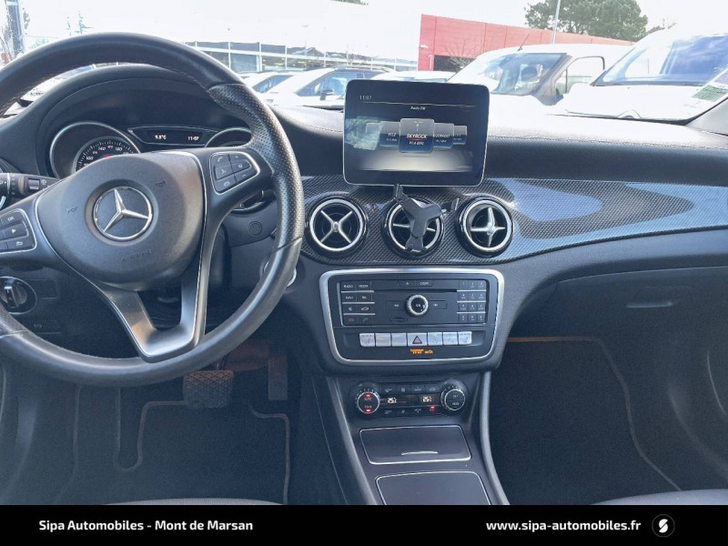 Mercedes GLA GLA 200 7-G DCT Starlight Edition 5p 2018 - photo n°7 Mercedes GLA GLA 200 7-G DCT Starlight Edition 5p  occasion à Mont-de-Marsan - photo n°7