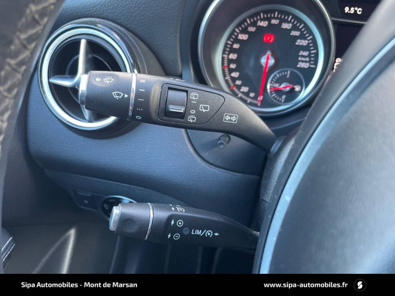 Mercedes GLA GLA 200 7-G DCT Starlight Edition 5p 2018 - photo n°16 Mercedes GLA GLA 200 7-G DCT Starlight Edition 5p  occasion à Mont-de-Marsan - photo n°16