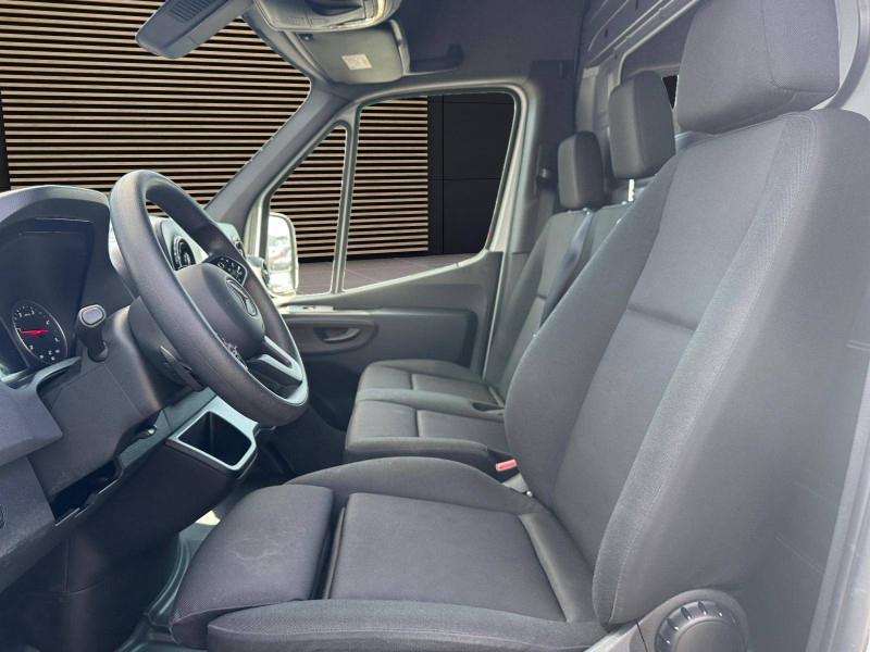 Mercedes Sprinter FOURGON SPRINTER FGN 317 CDI 37 3.5T RWD 9G-TRONIC  occasion  MONTELIMAR - photo n3