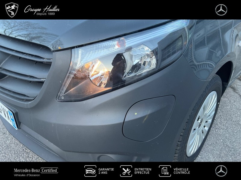 Mercedes Vito e 112 Fourgon Long Fg eVito 116ch 2023 - photo n°16 Mercedes Vito e 112 Fourgon Long Fg eVito 116ch  occasion à SISTERON - photo n°16