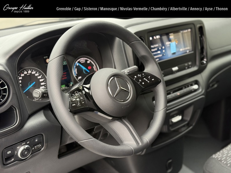 Mercedes Vito e 112 Fourgon Long 2024 - photo n°10 Mercedes Vito e 112 Fourgon Long  occasion à SISTERON - photo n°10