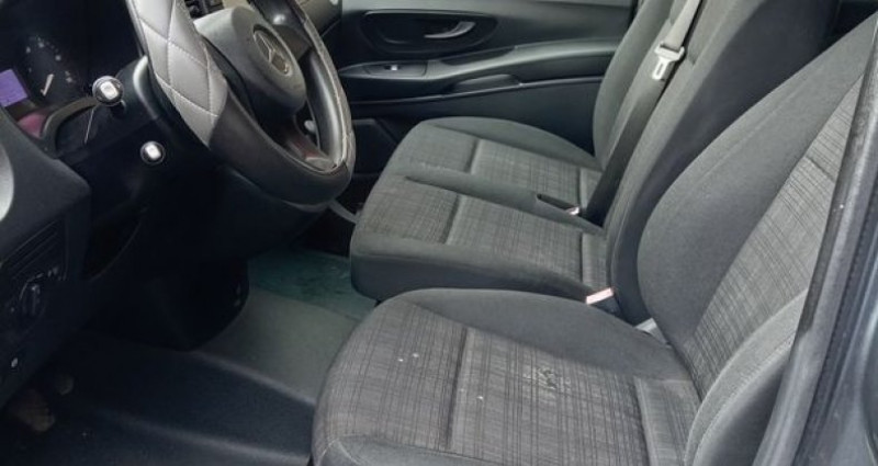 Mercedes Vito Long 114 CDI 6 Places 136 cv Année 2015 2015 - photo n°5 Mercedes Vito Long 114 CDI 6 Places 136 cv Année 2015  occasion à GLEIZÉ - photo n°5