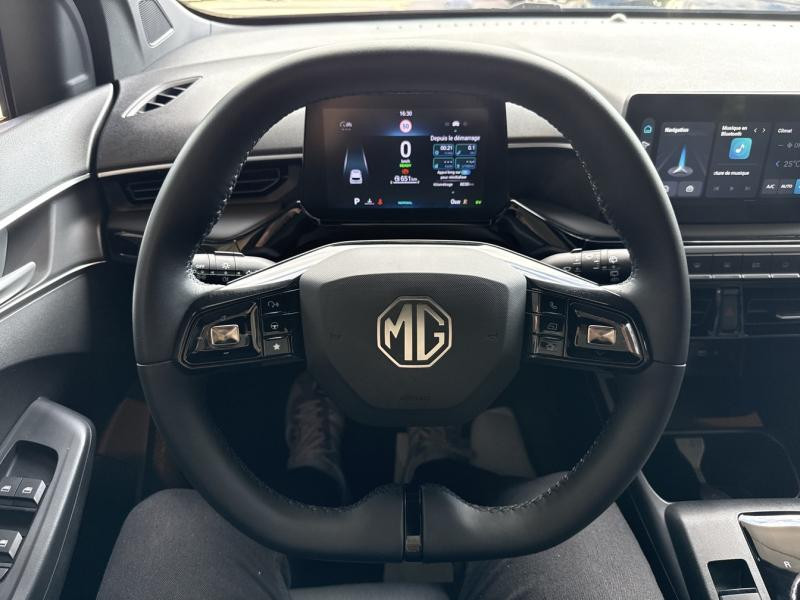MG MOTOR MG3 Hybrid+ 195ch Luxury  occasion  Vert-Saint-Denis - photo n15
