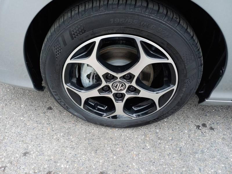MG MOTOR MG3 Hybrid+ 195ch Luxury  occasion � Vert-Saint-Denis - photo n�9
