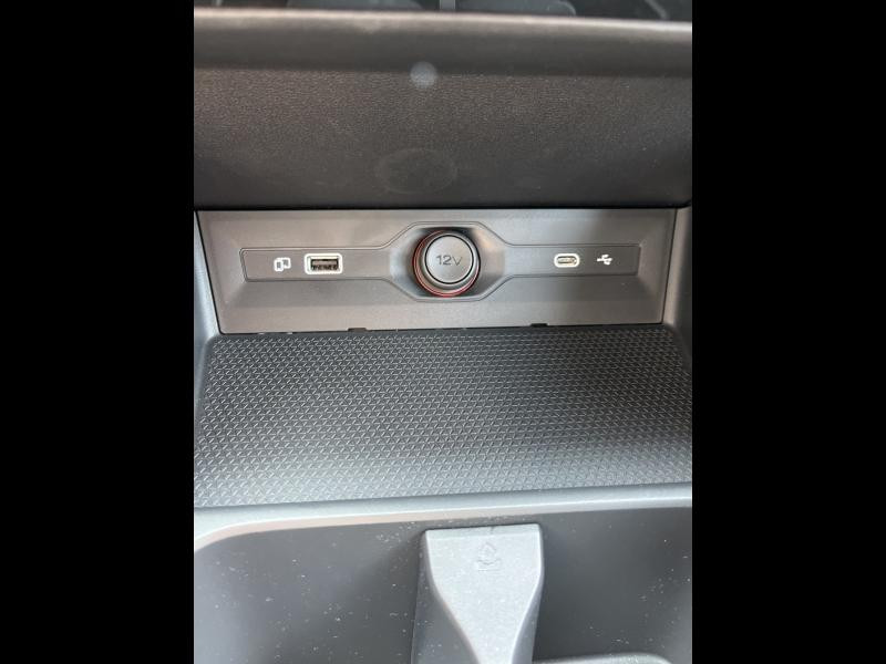 MG MOTOR MG3 Hybrid+ 195ch Luxury  occasion  Vert-Saint-Denis - photo n18
