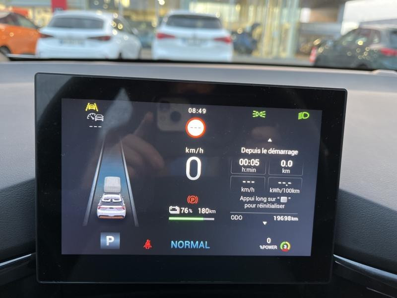 MG MOTOR MG4 EV 170ch - 51kWh MY23  occasion � Vert-Saint-Denis - photo n�17