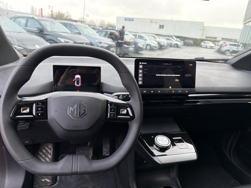 MG MOTOR MG4 EV 170ch - 51kWh MY23  occasion � Saint-Maximin - photo n�18