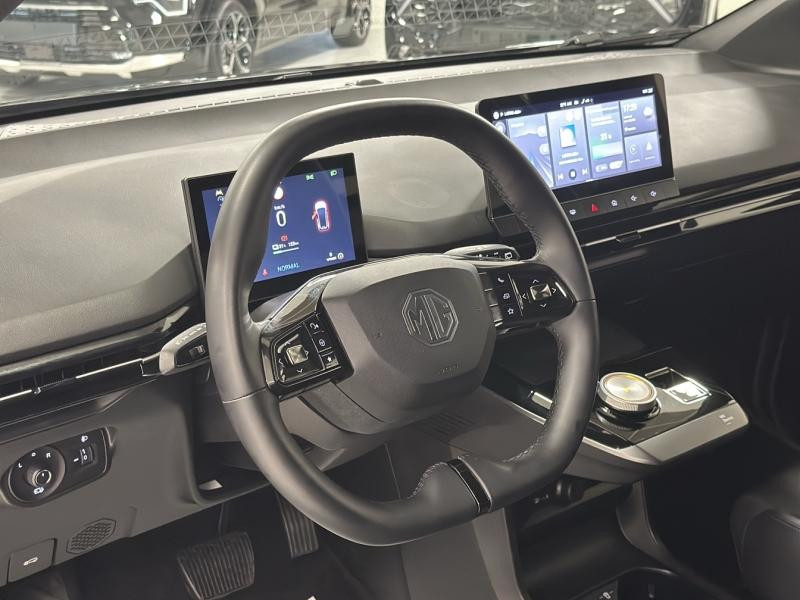 MG MOTOR MG4 EV 245ch - 77kWh Luxury MY23  occasion � Vert-Saint-Denis - photo n�16