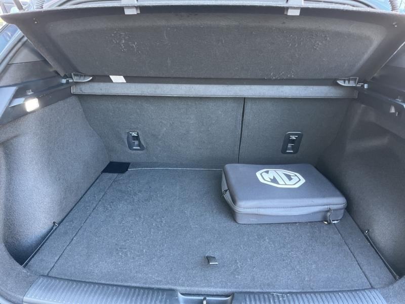 MG MOTOR MG4 EV 245ch - 77kWh Luxury MY23  occasion � Garges-l�s-Gonesse - photo n�12
