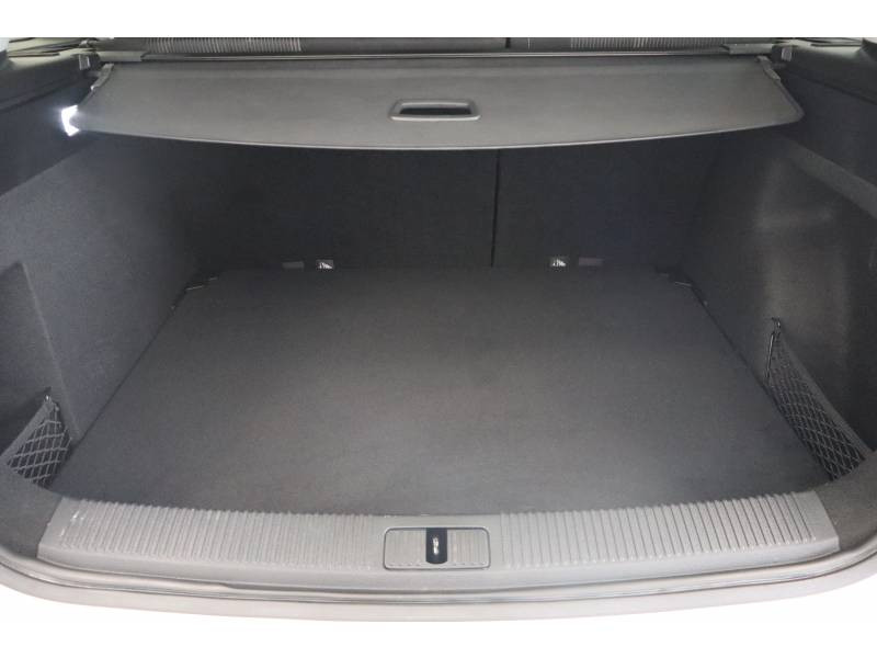 MG MOTOR MG5 Autonomie Standard 50kWh - 130 kW 2WD Comfort  occasion � LONS - photo n�13