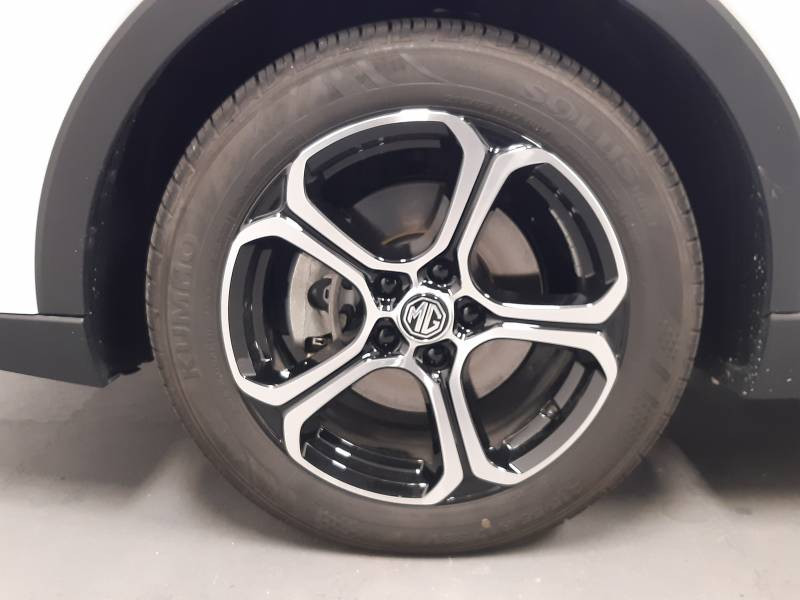 MG MOTOR ZS 1.5 L Hybrid+ 197 ch Comfort  occasion  Limoges - photo n4