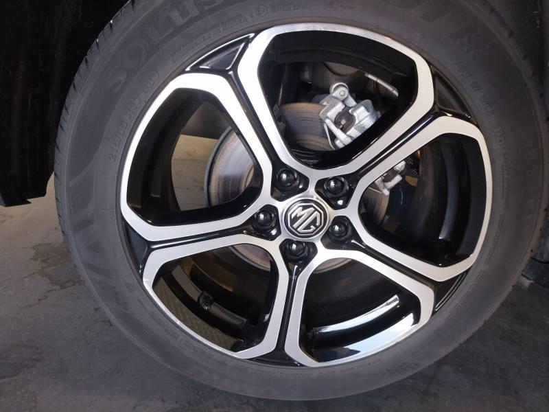 MG MOTOR ZS 1.5 L Hybrid+ 197 ch Comfort  occasion � TARBES - photo n�10